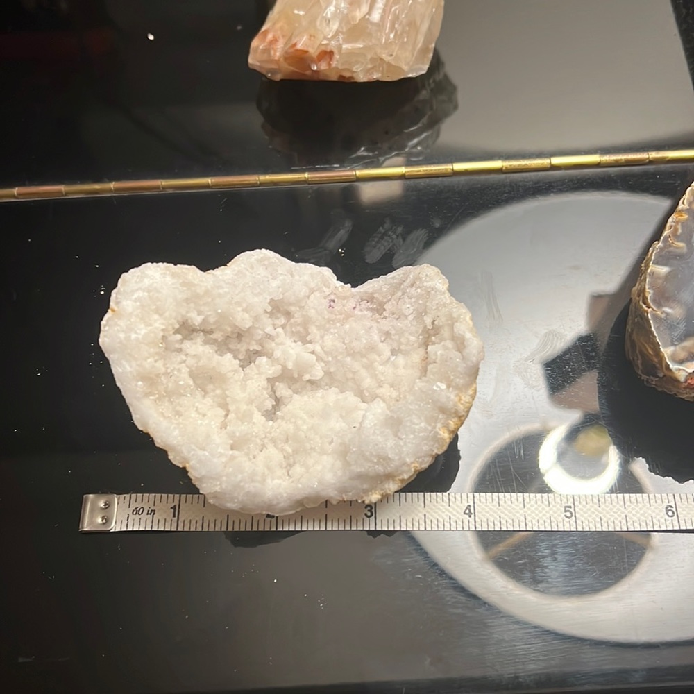 Stunning Geode with druzy white crystals